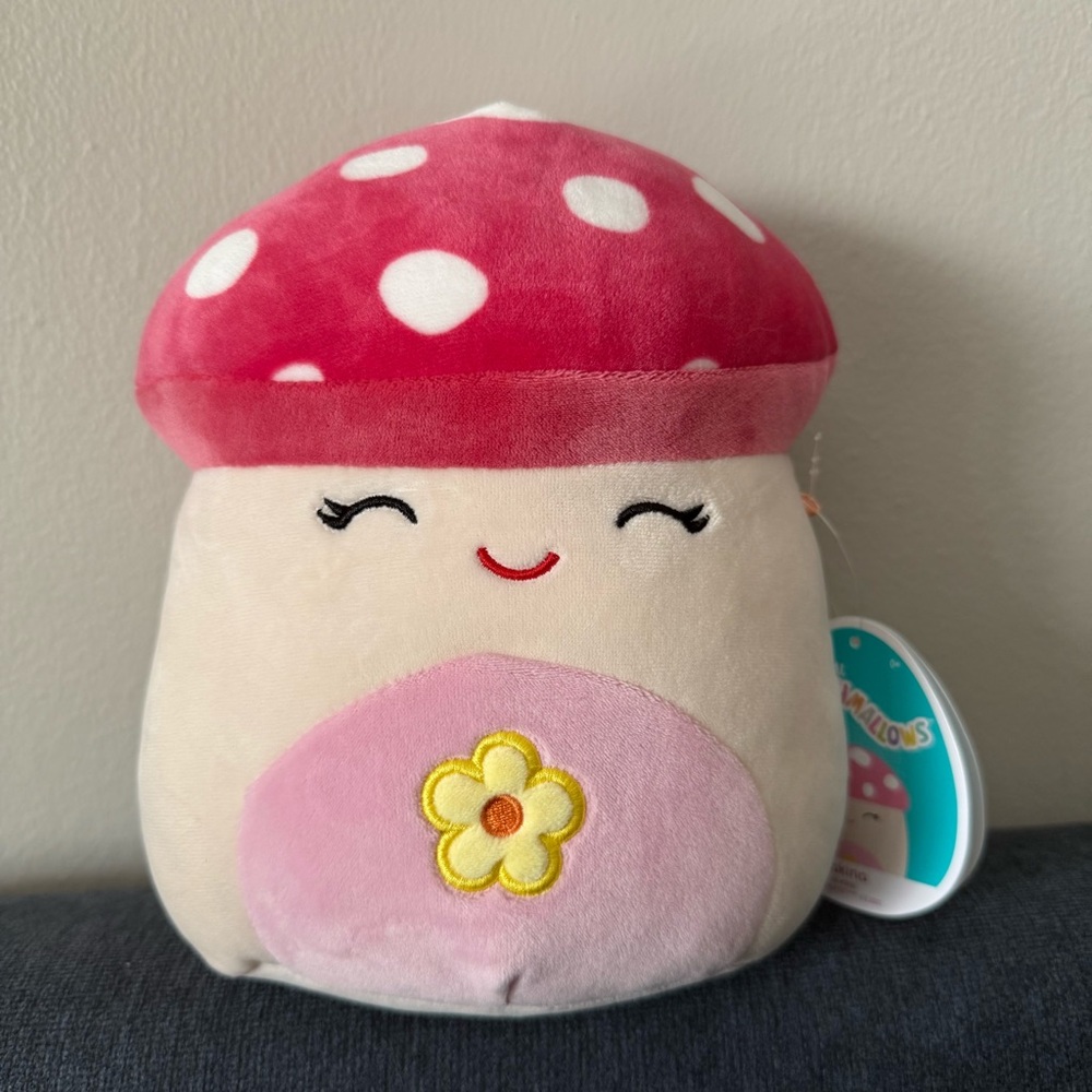8” Sakina Squishmallow